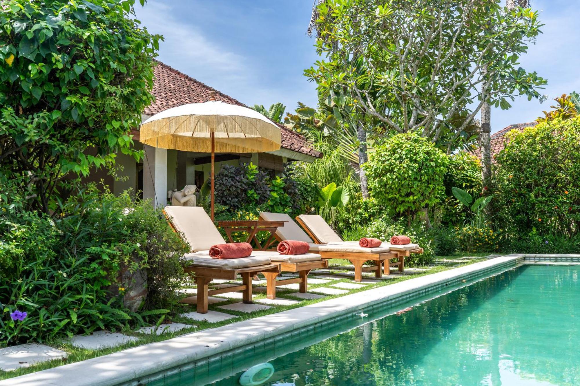 Senang Villa